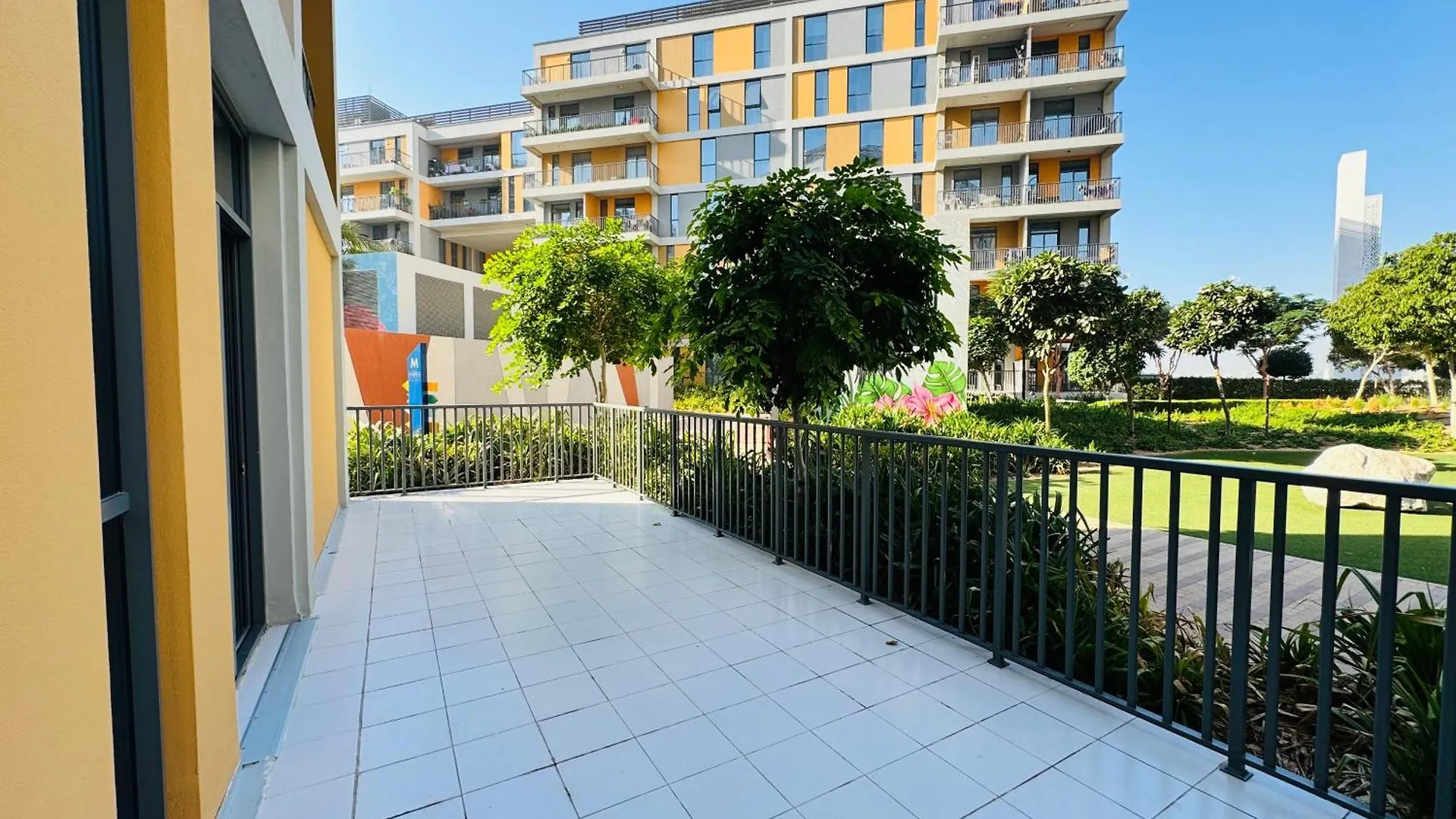 Cozy 1 Bedroom Apartment At Afnan 2 Dubai