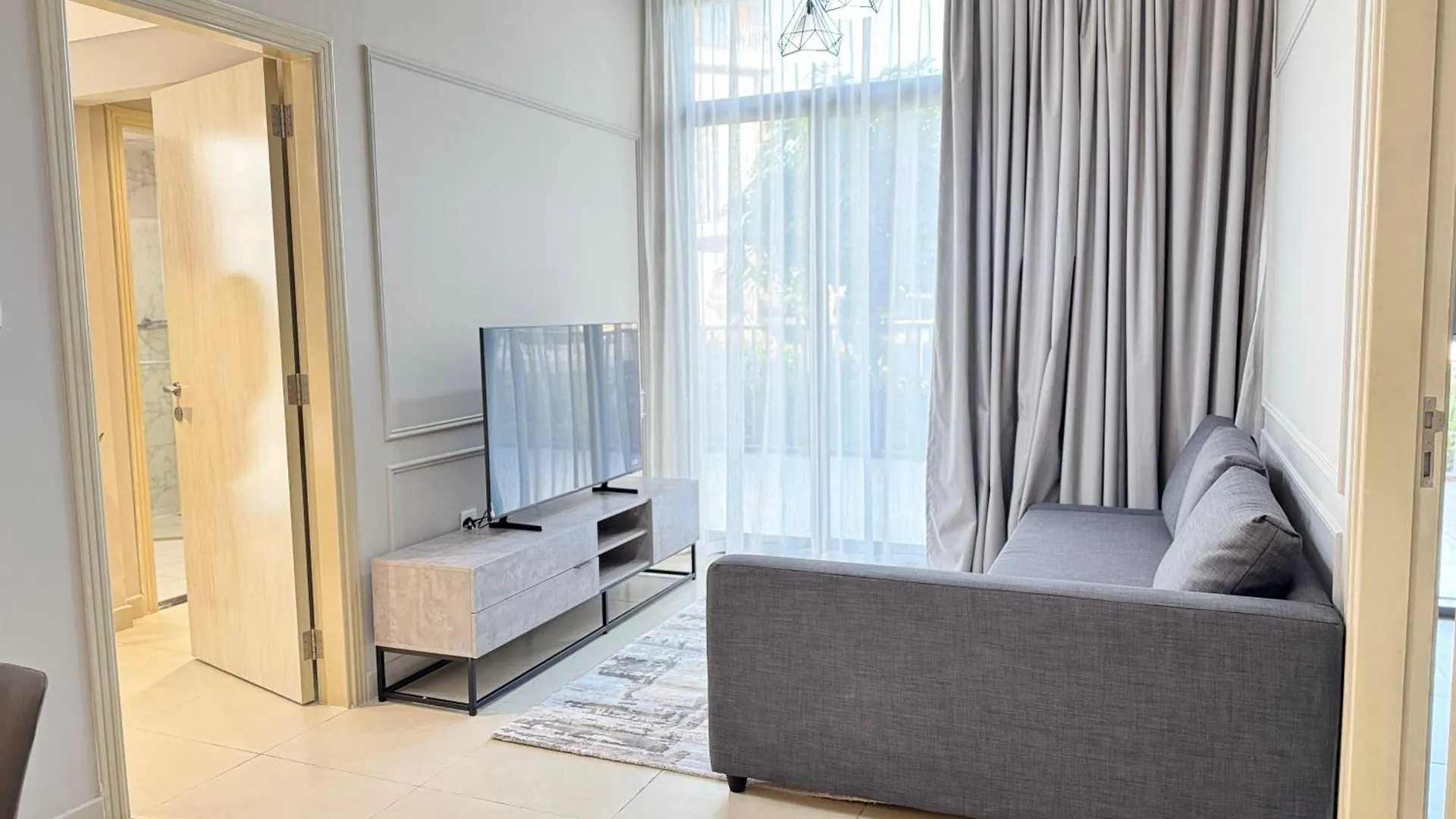 Cozy 1 Bedroom Apartment At Afnan 2 Dubai